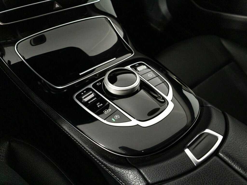 Mercedes-Benz E-Класс 200, 2018 Фото №19