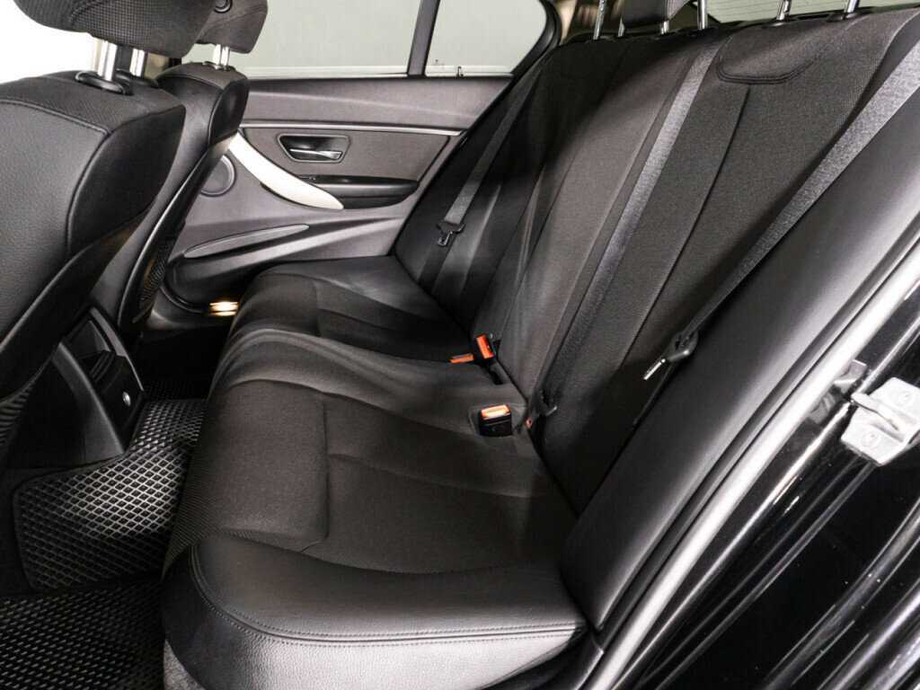 BMW 3 серии 320i, 2016 Фото №10