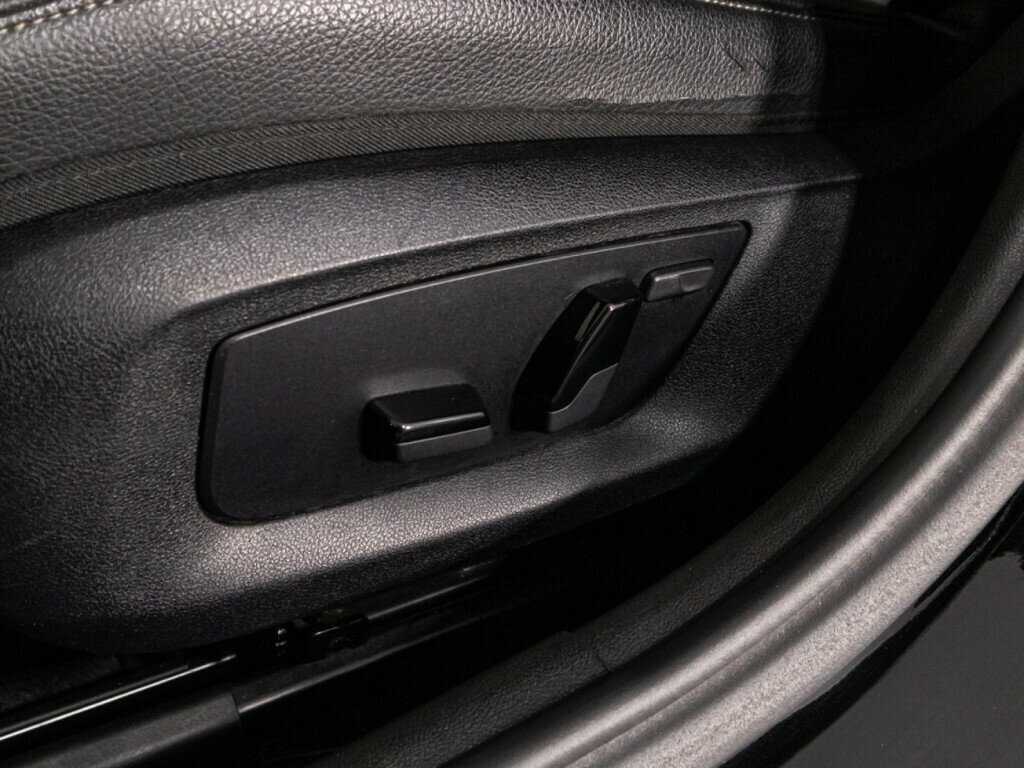 BMW 5 серии 520d xDrive, 2017 Фото №15