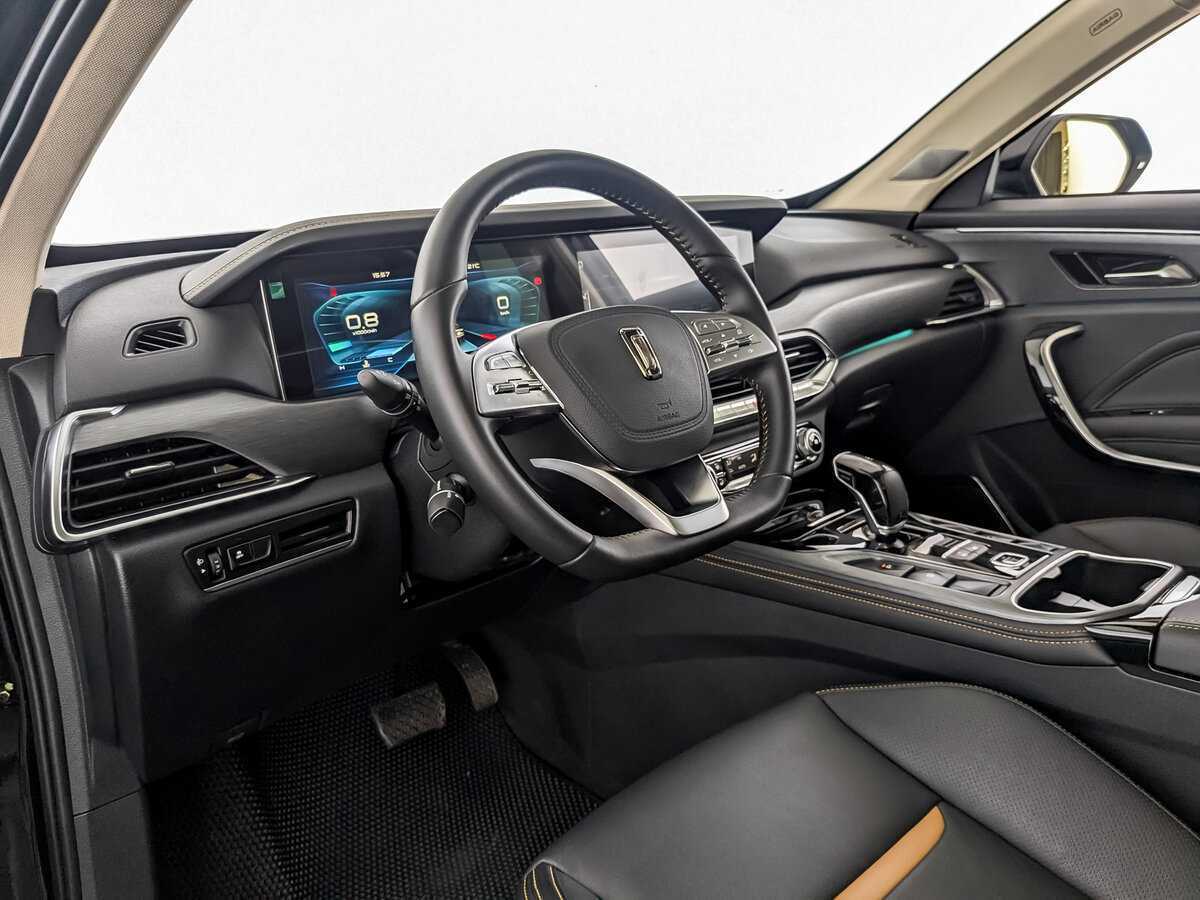 FAW Bestune T77, 2022 Фото №15