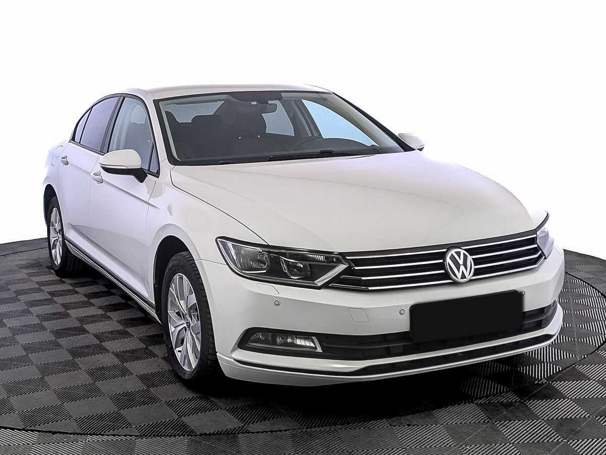 Volkswagen Passat, 2017 - 120 532 км. | Фото №3