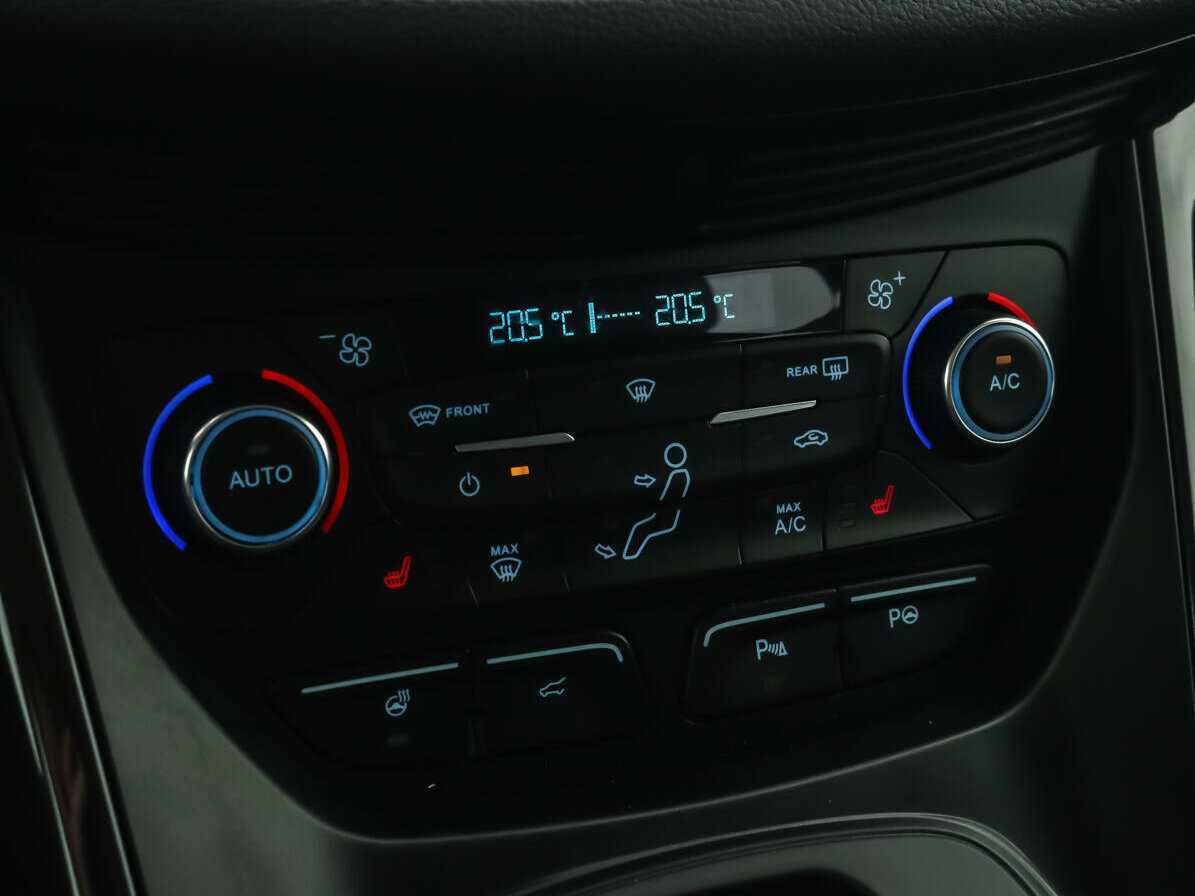 Ford Kuga, 2017 Фото №13