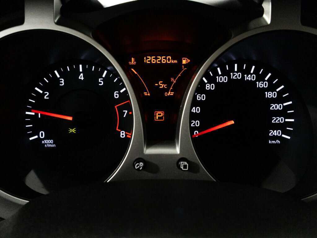 Nissan Juke, 2013 Фото №12