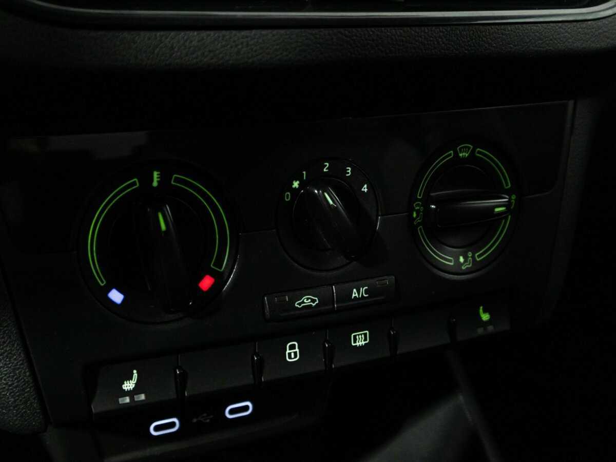 Skoda Rapid, 2020 Фото №15