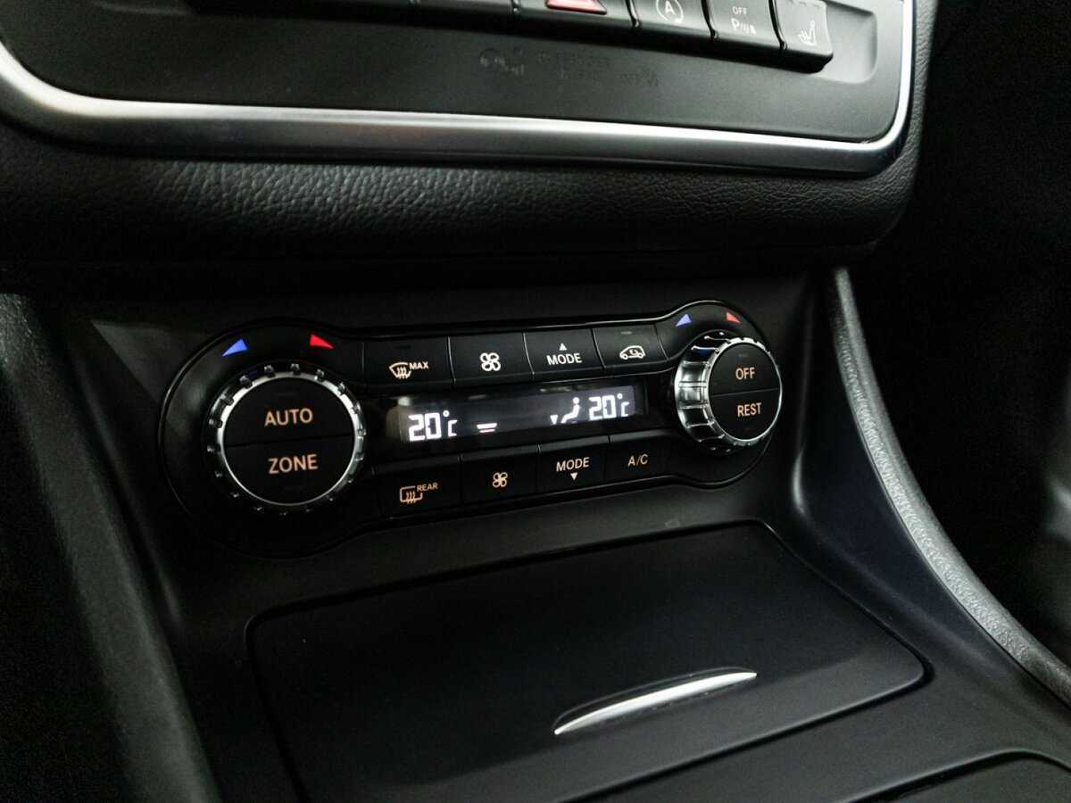 Mercedes-Benz CLA 200, 2015 Фото №16