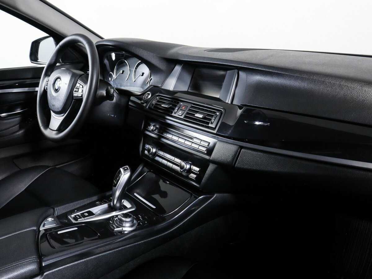 BMW 5 серии 520i, 2014 Фото №6