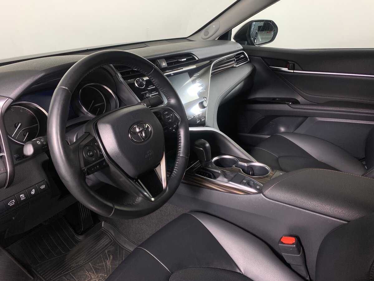 Toyota Camry, 2020 Фото №12