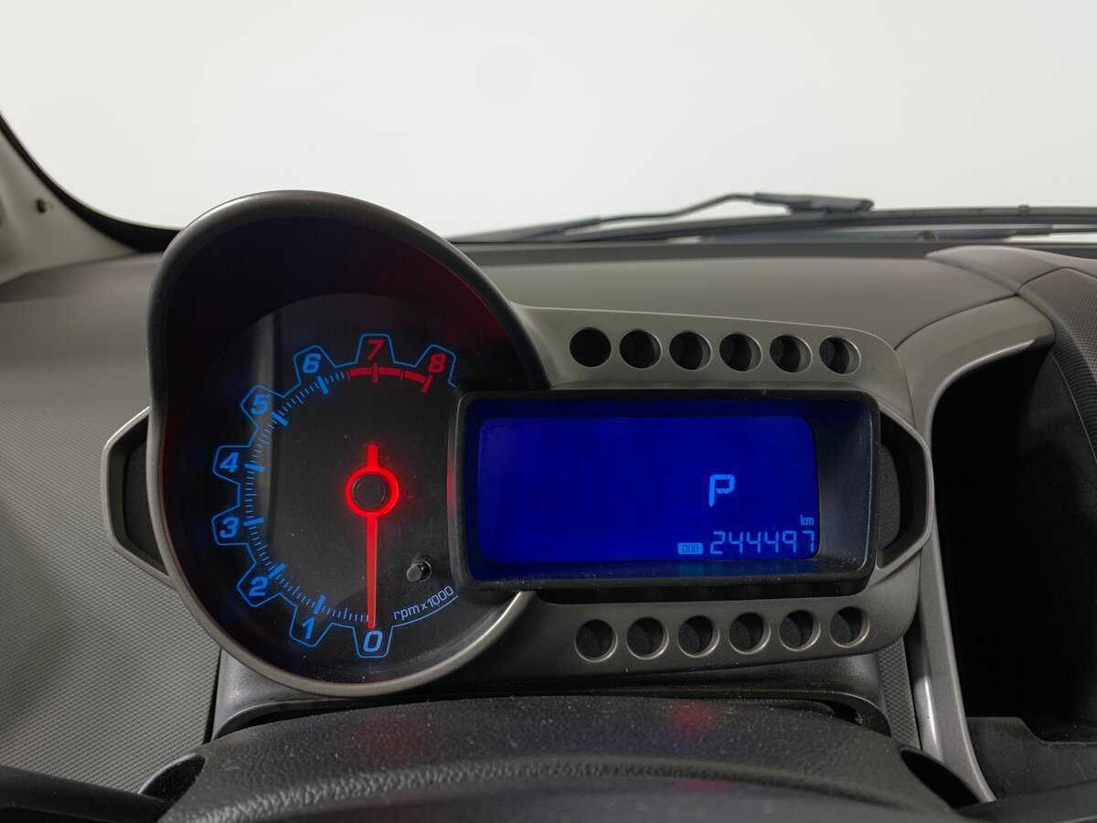 Chevrolet Aveo, 2014 Фото №15