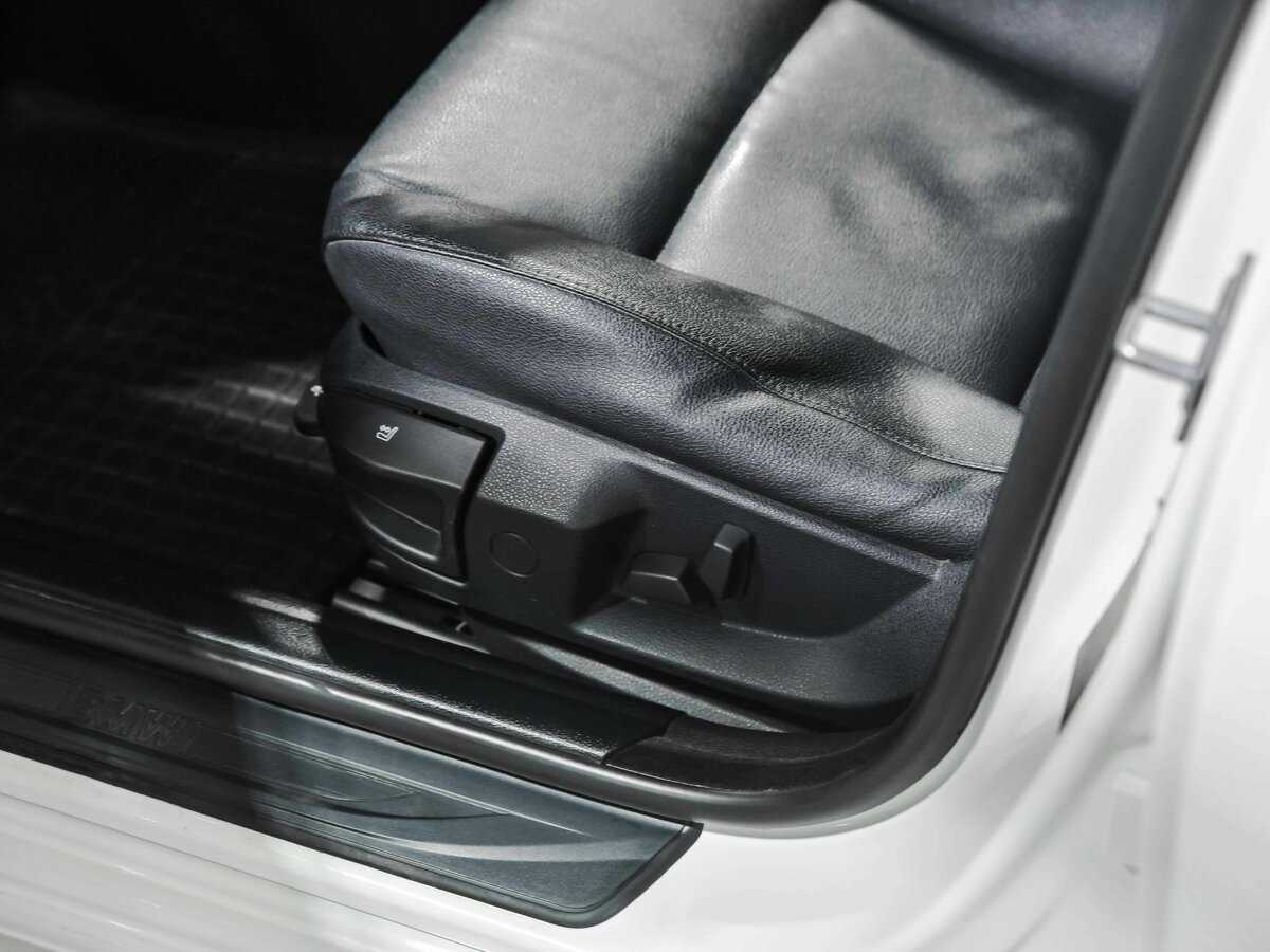 BMW 5 серии 520i, 2013 Фото №14