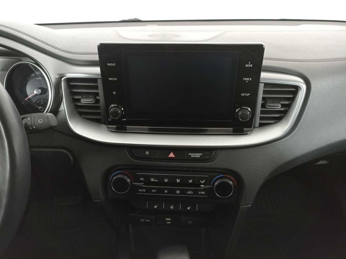 Kia Ceed, 2022 Фото №15