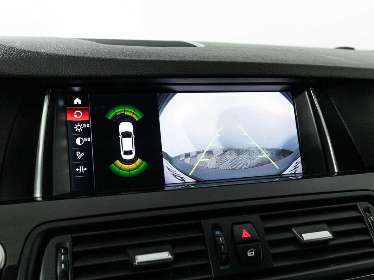 BMW 5 серии 520i, 2014 Фото №17