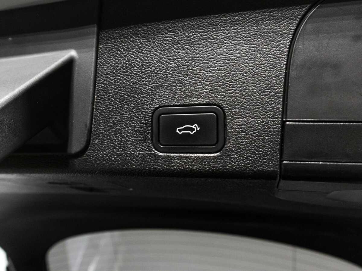 Geely Tugella, 2021 Фото №16