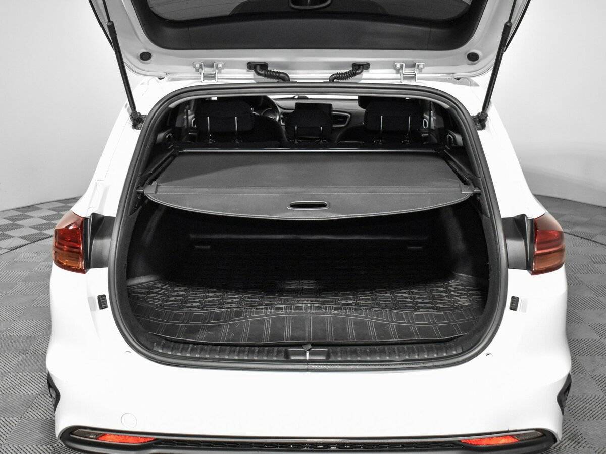 Kia Ceed, 2019 Фото №17