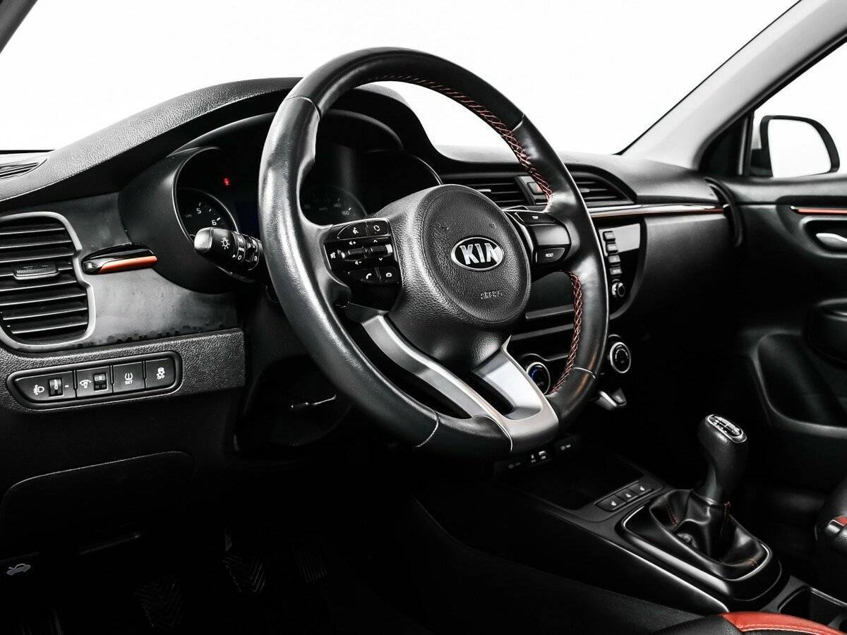 Kia Rio X-Line, 2020 Фото №12