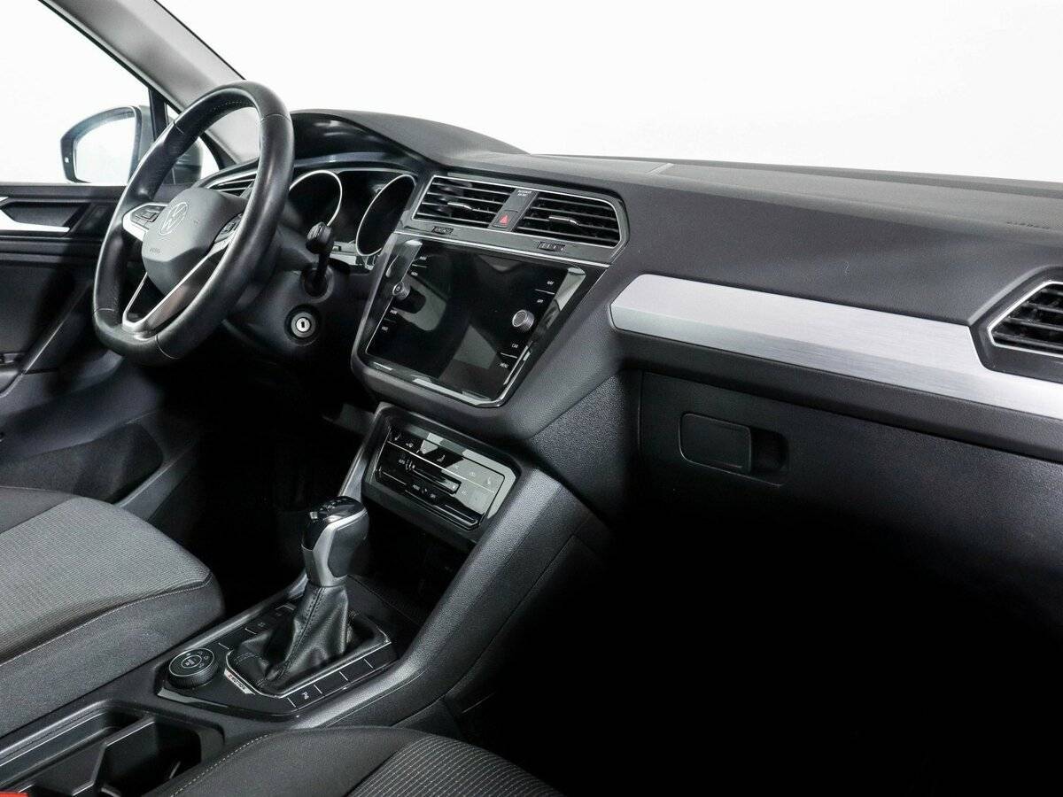 Volkswagen Tiguan, 2021 - 29 904 км. | Фото №5