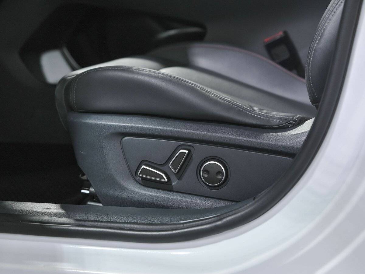 Changan UNI-T, 2021 Фото №19