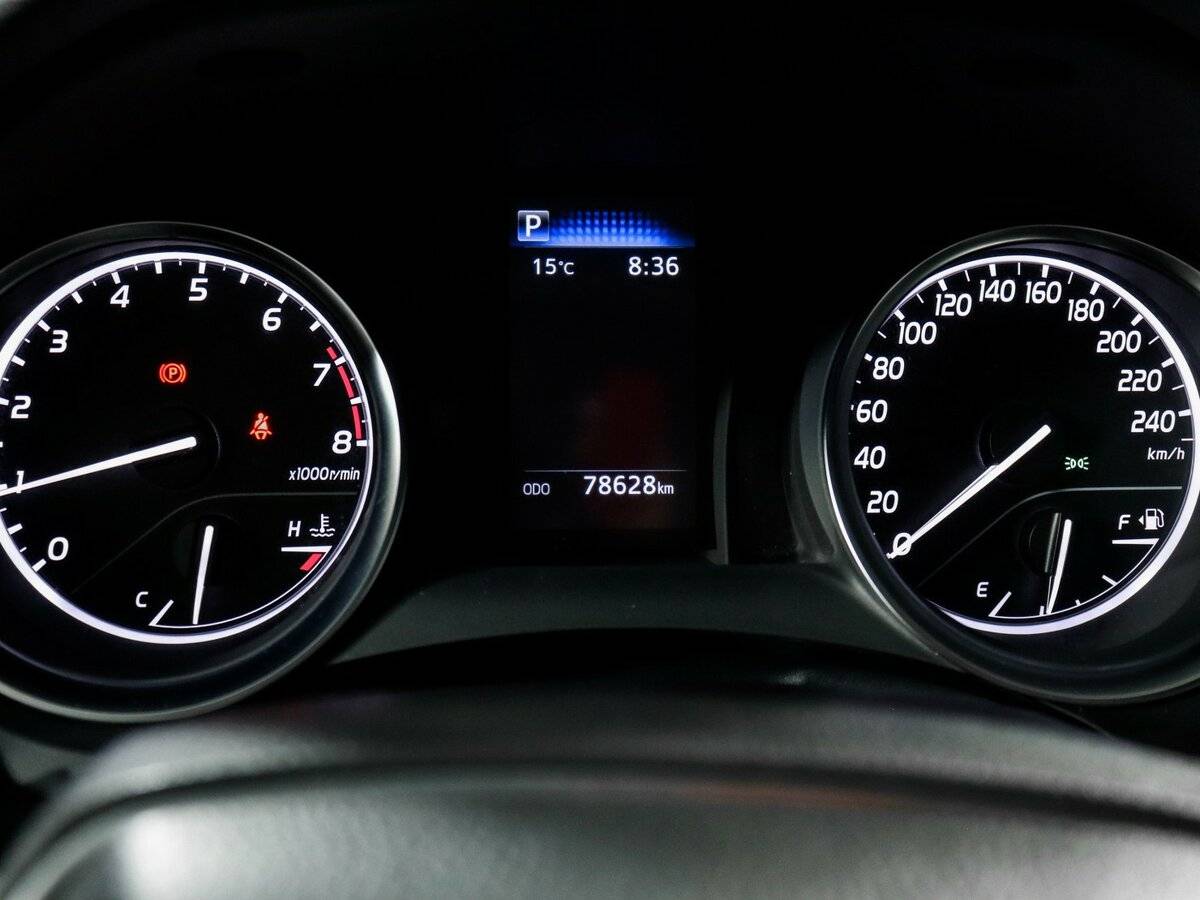 Toyota Camry, 2021 Фото №11