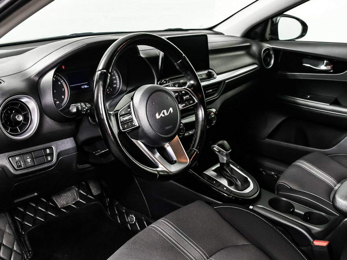 Kia Cerato, 2022 Фото №12