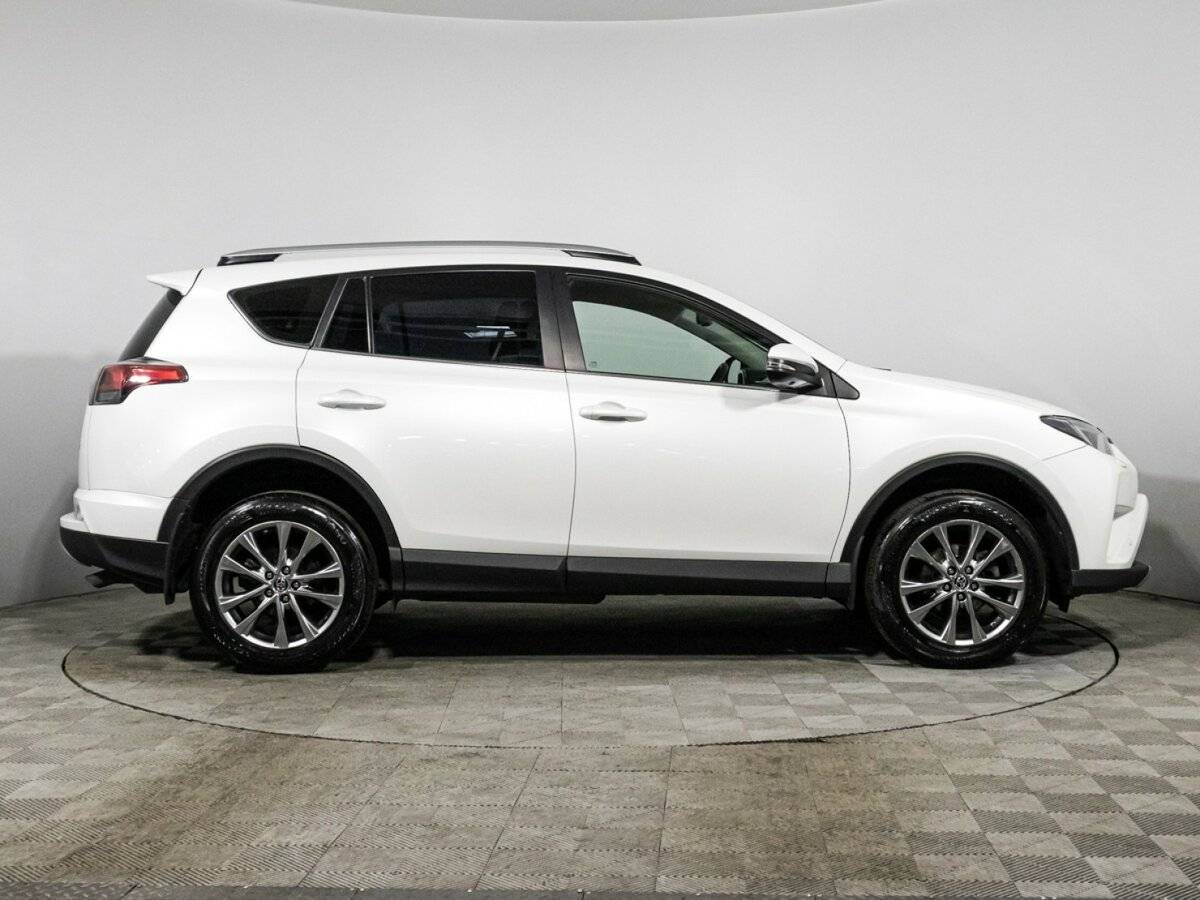 Toyota RAV4, 2018 - 74 000 км. | Фото №4
