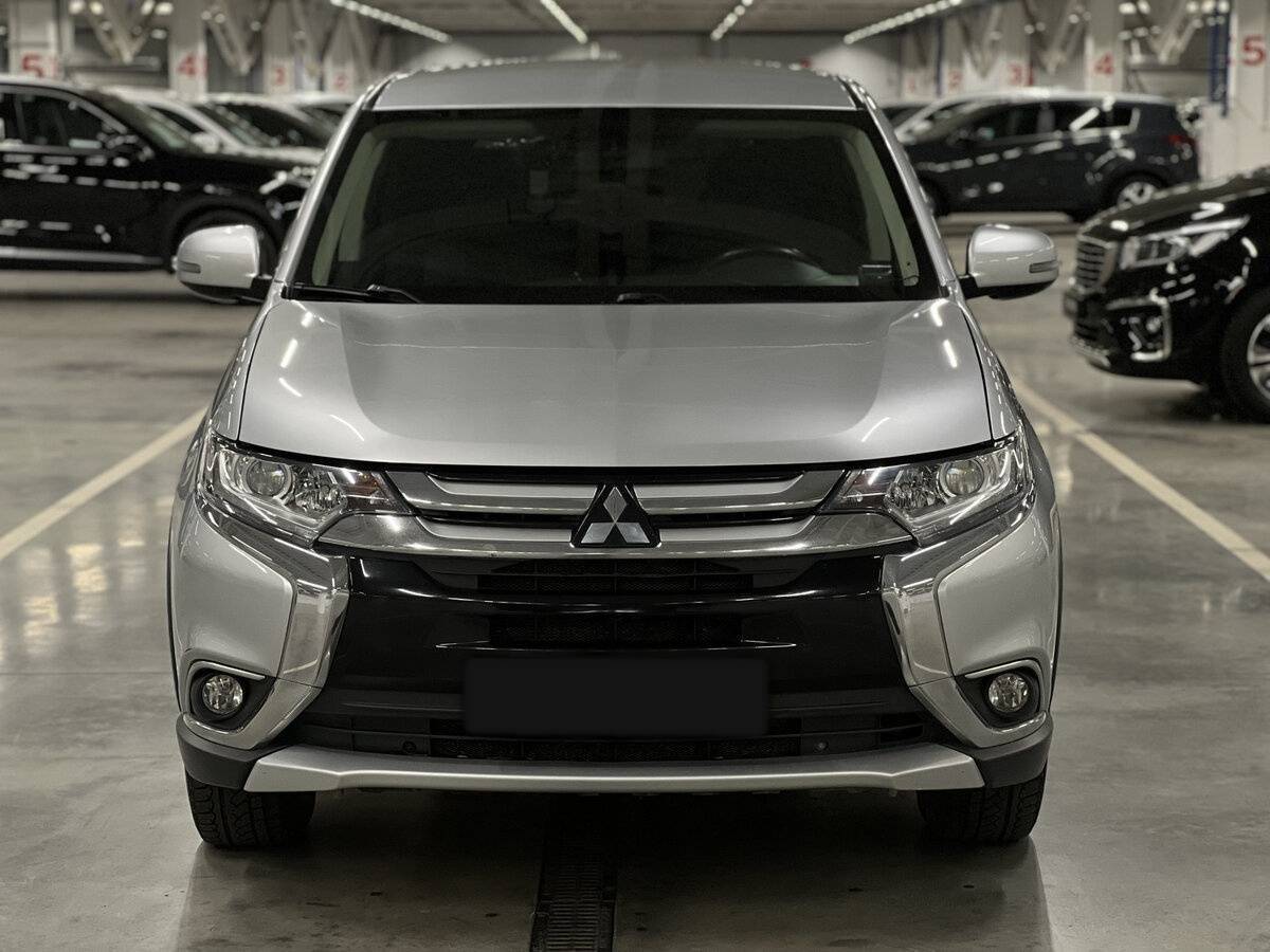 Mitsubishi Outlander, 2017 - 107 670 км. | Фото №2