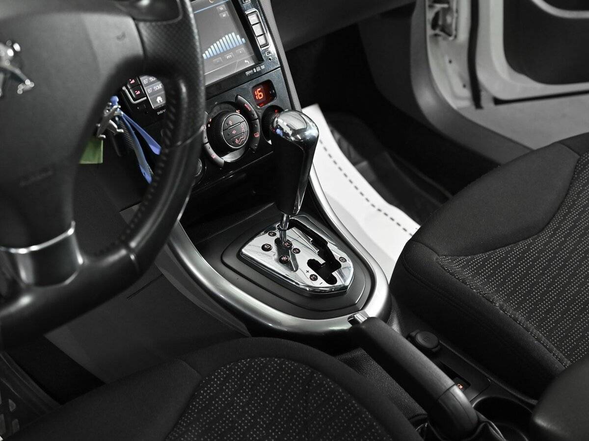 Peugeot 308, 2012 Фото №11