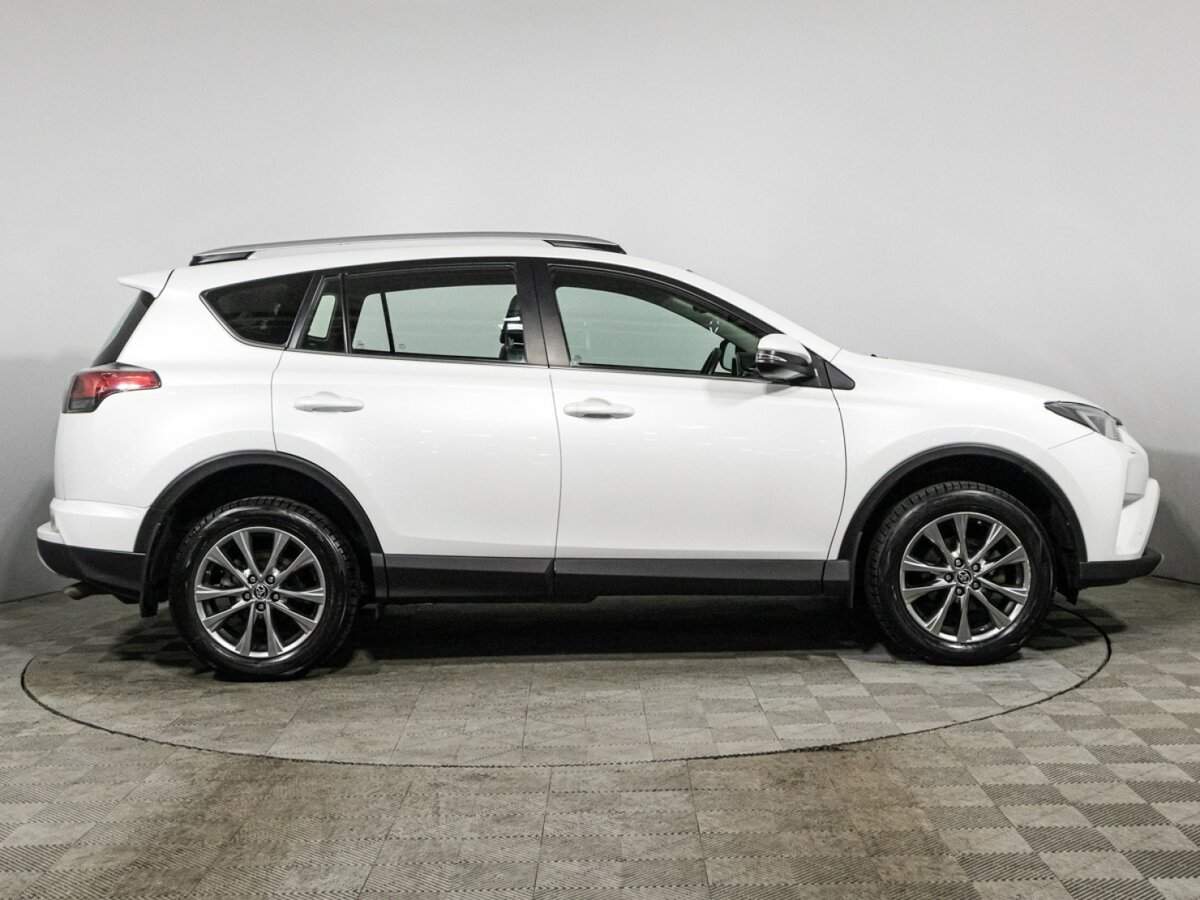 Toyota RAV4, 2018 - 104 503 км. | Фото №4