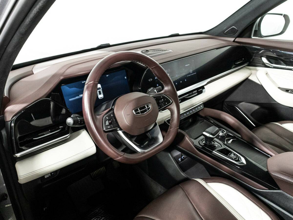 Geely Monjaro, 2022 Фото №11