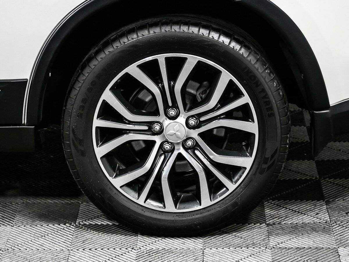 Mitsubishi Outlander, 2017 Фото №14