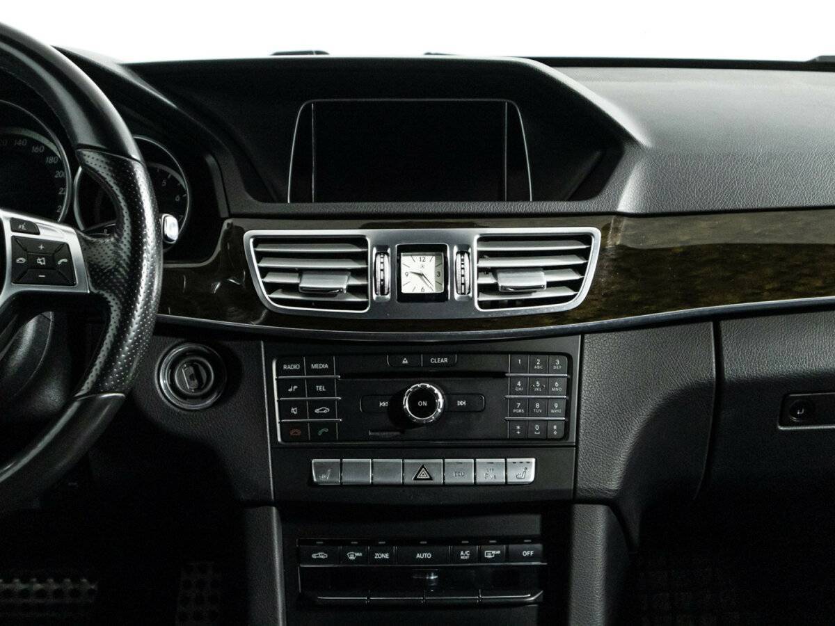 Mercedes-Benz E-Класс 200, 2015 Фото №15