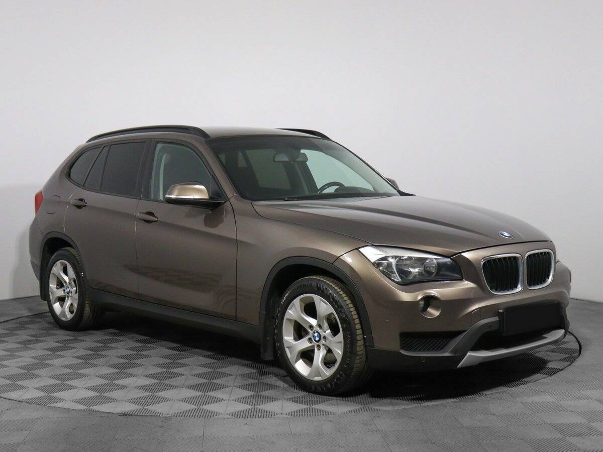 BMW X1 18i, 2014 Фото №3