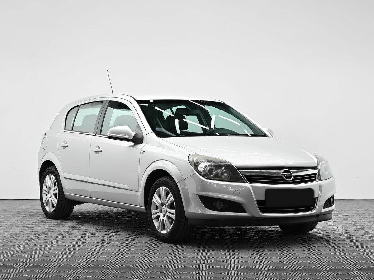Opel Astra, 2012 - 154 000 км. | Фото №2