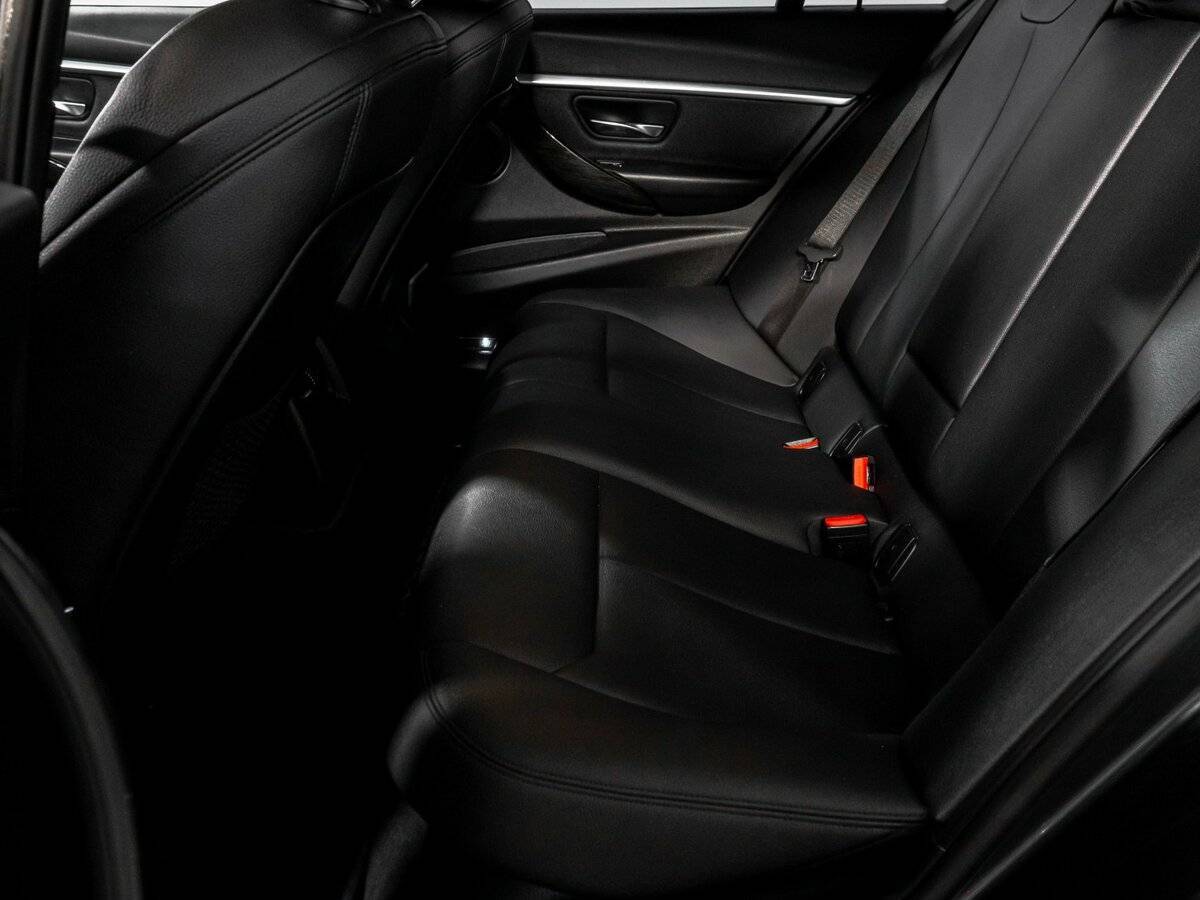BMW 3 серии 330i xDrive, 2017 Фото №10