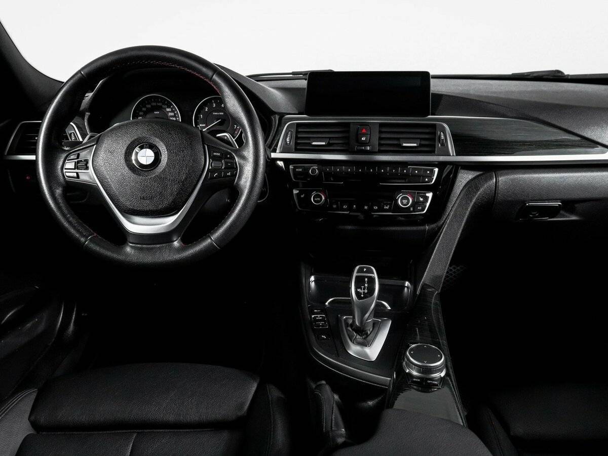 BMW 3 серии 330i xDrive, 2017 Фото №12