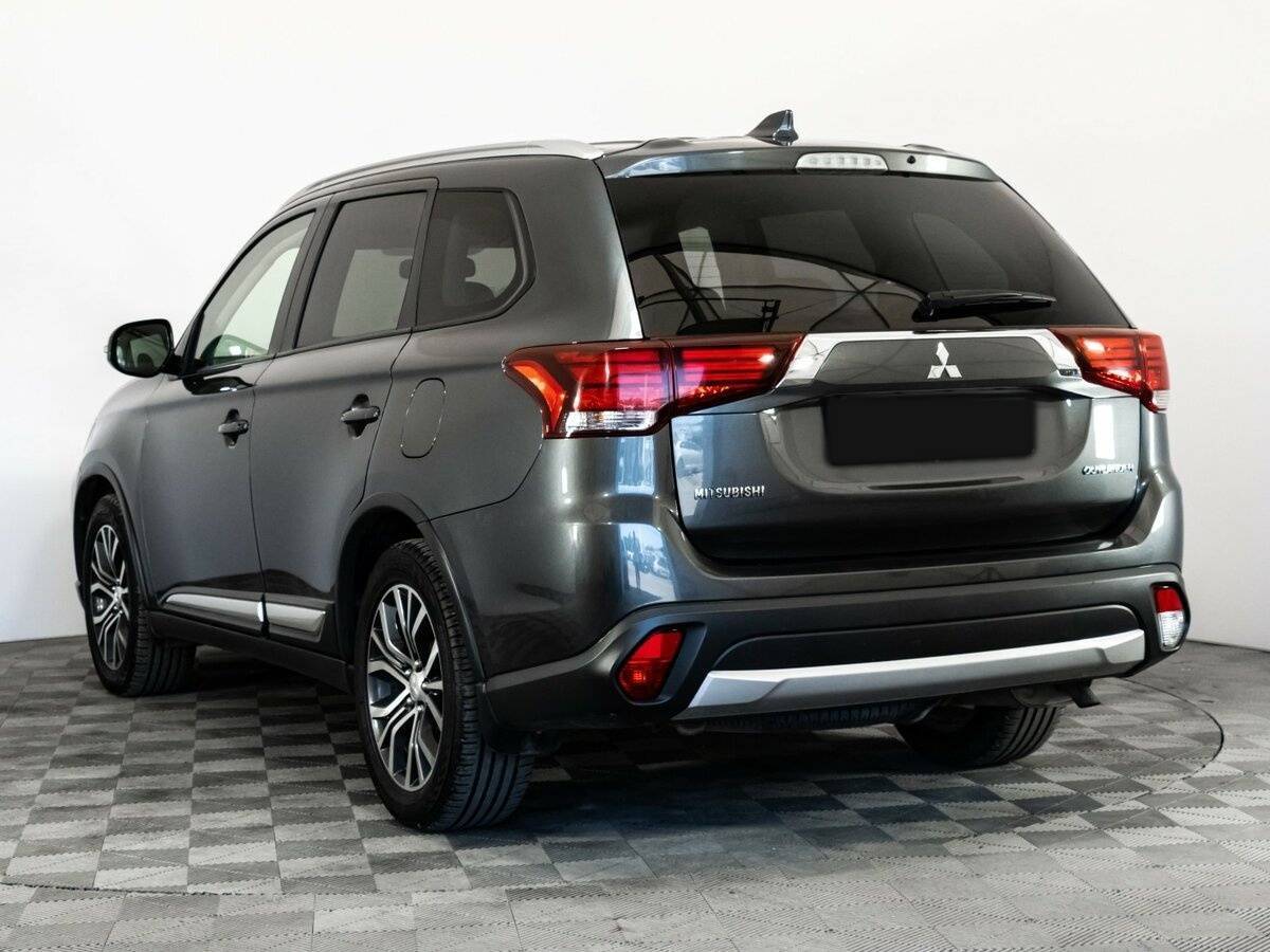 Mitsubishi Outlander, 2018 - 127 154 км. | Фото №7