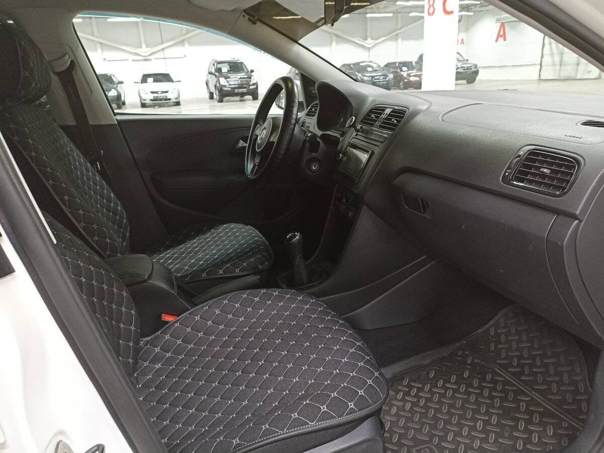 Volkswagen Polo, 2013 Фото №11