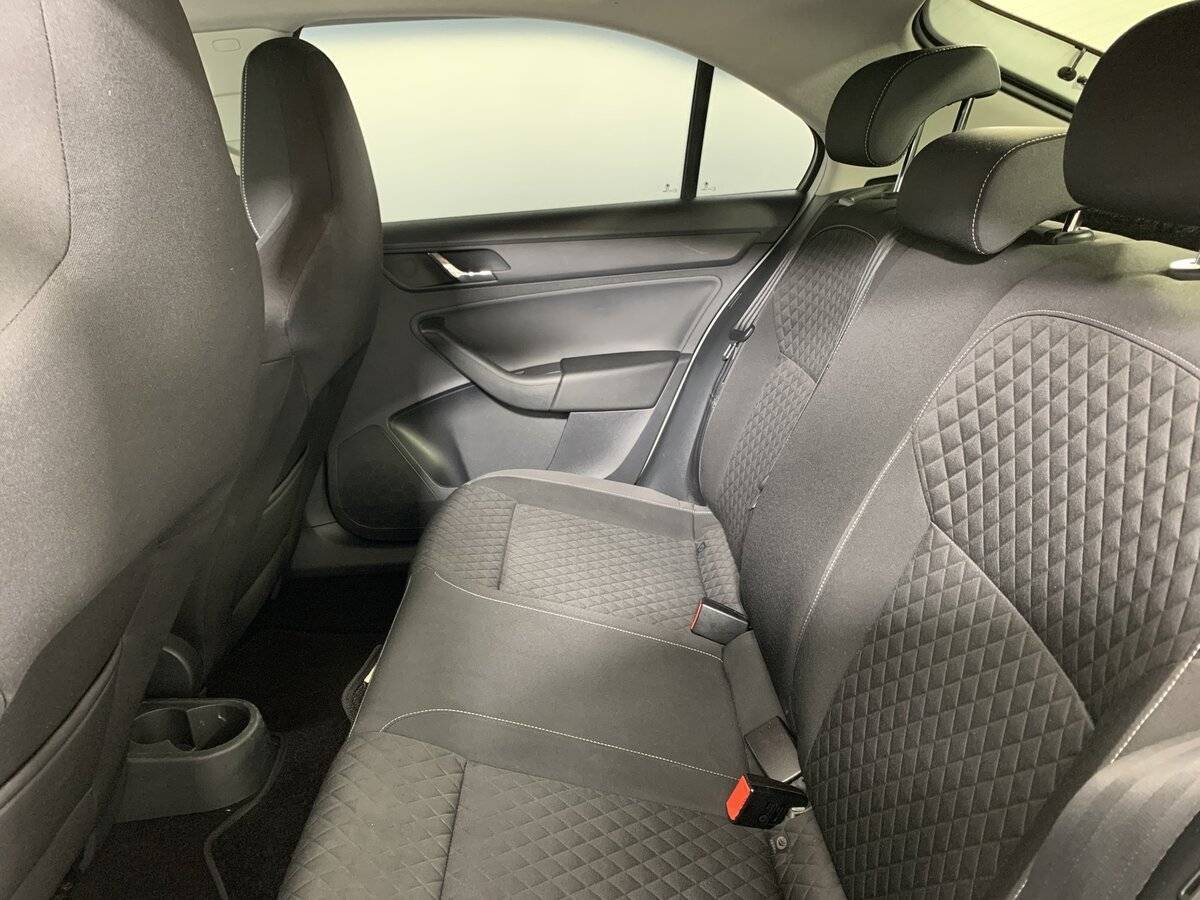 Skoda Rapid, 2016 Фото №18