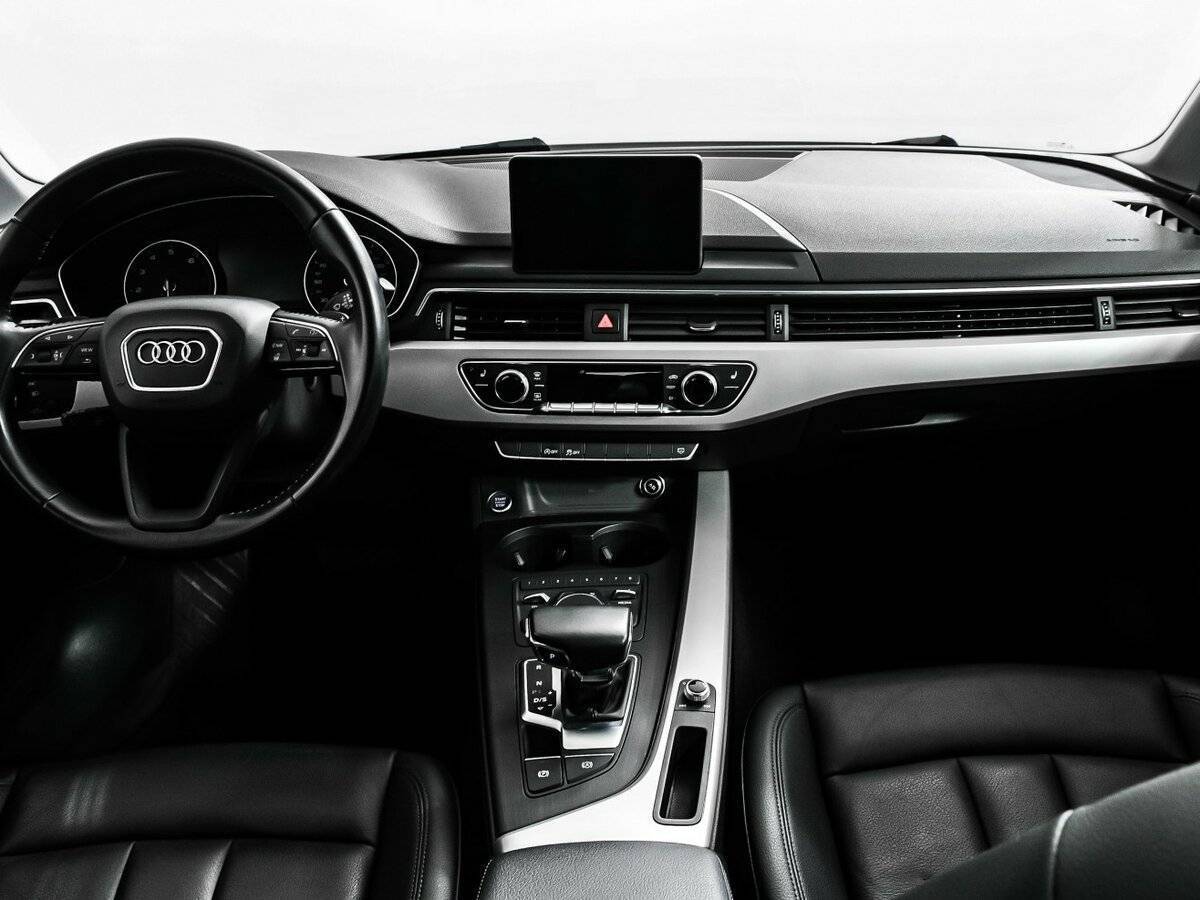 Audi A4, 2018 Фото №11