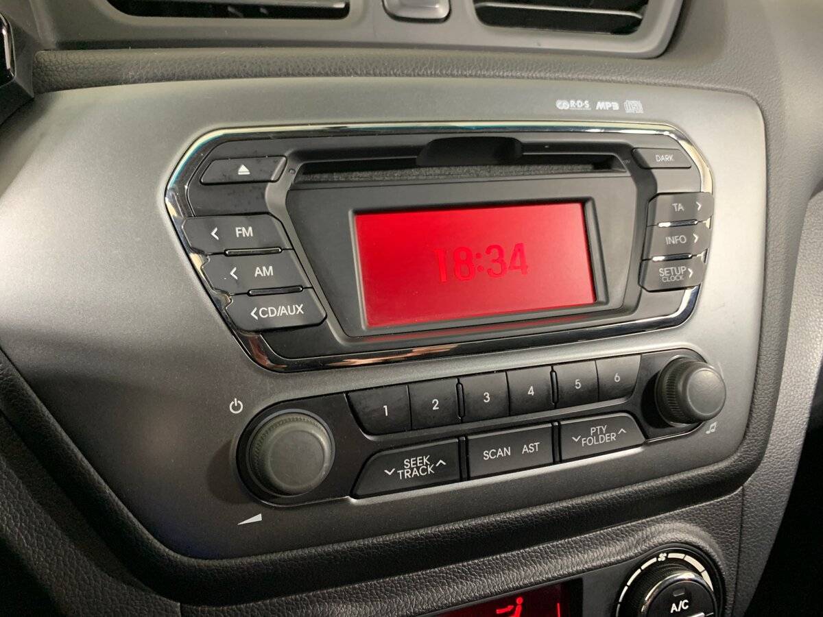 Kia Rio 5-speed, 2013 Фото №15