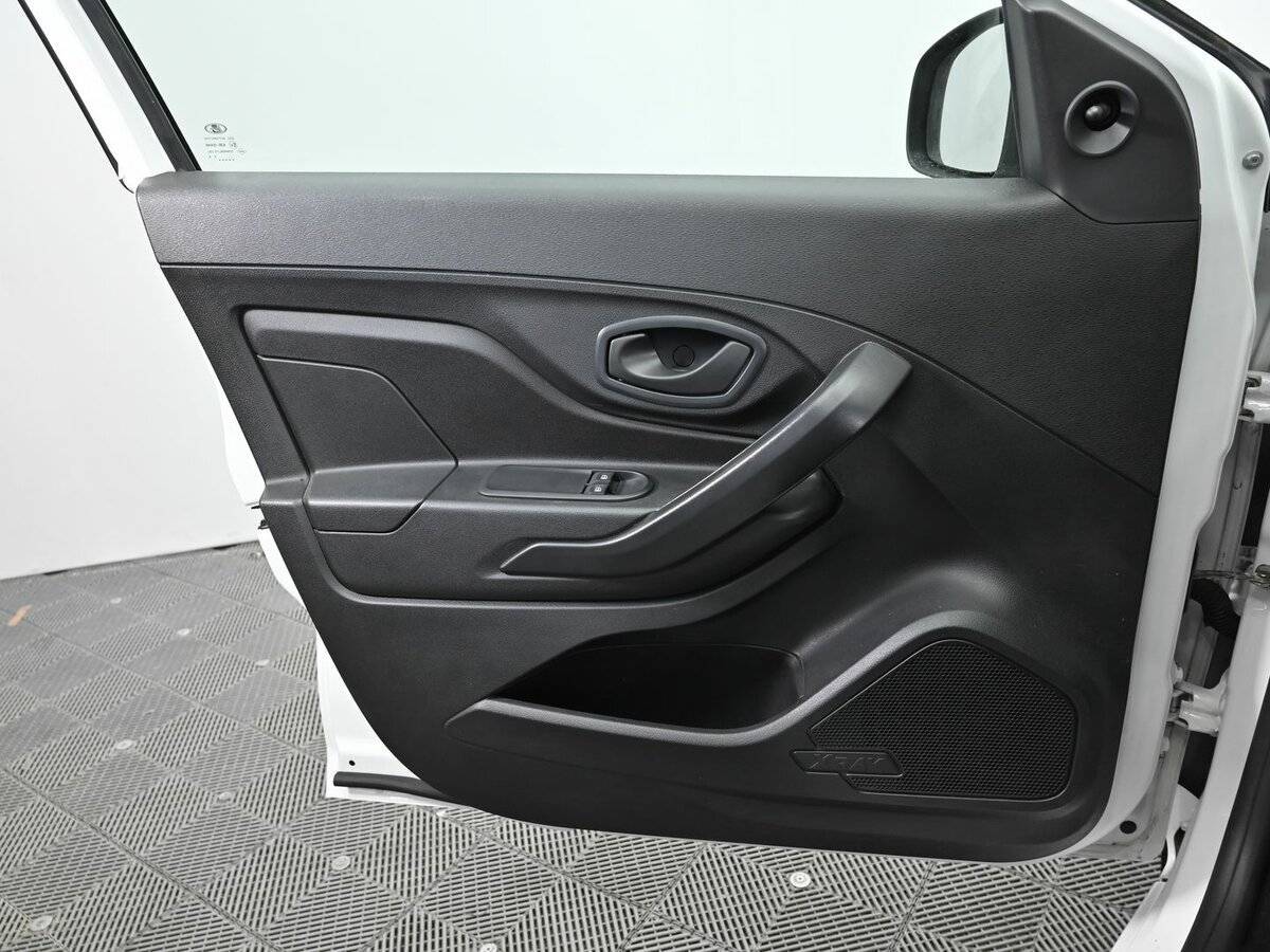 Lada (ВАЗ) XRAY, 2018 - 122 000 км. | Фото №6