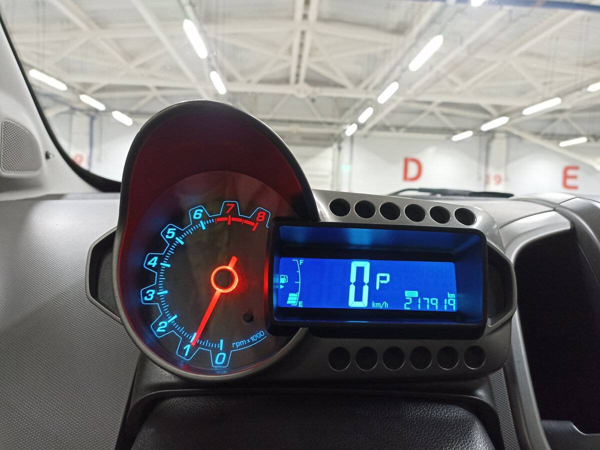 Chevrolet Aveo, 2012 Фото №13