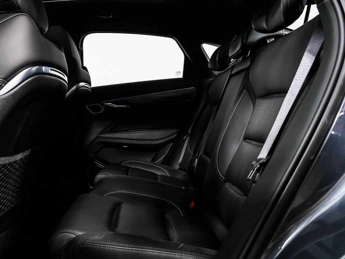 Geely Tugella, 2023 Фото №13