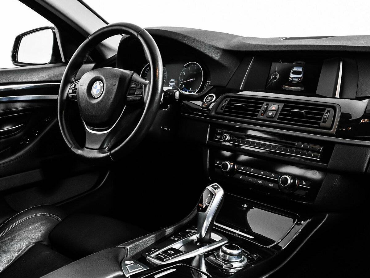 BMW 5 серии 520i, 2015 Фото №9
