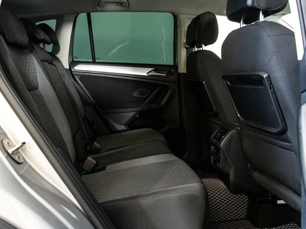 Volkswagen Tiguan, 2017 Фото №14