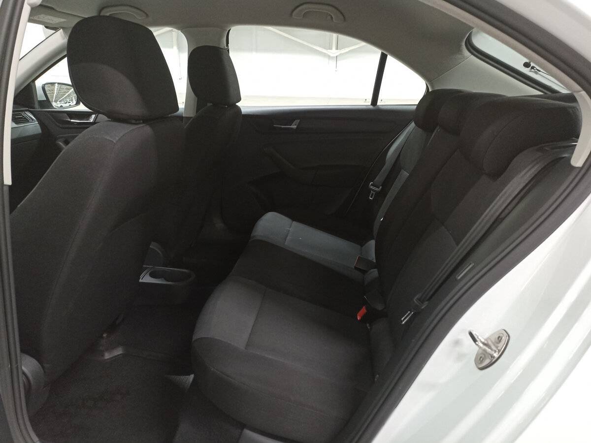 Skoda Rapid, 2018 Фото №12