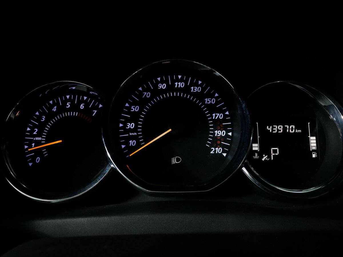 Renault Logan Stepway II Рестайлинг, 2022 Фото №9