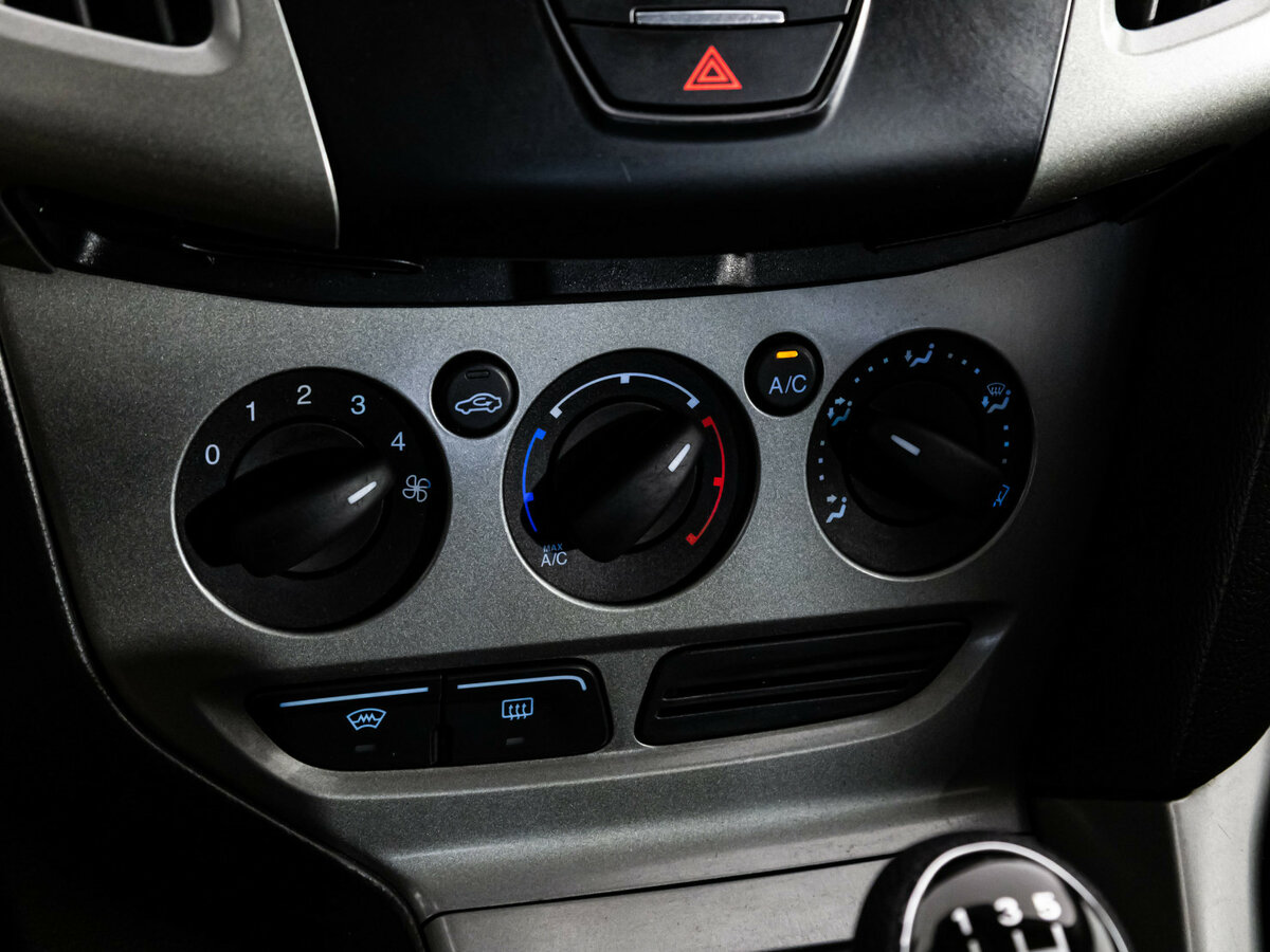 Ford Focus III, 2014 Фото №11