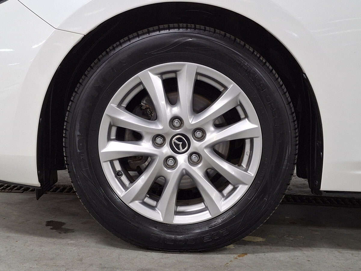 Mazda 3 III (BM) Рестайлинг, 2018 Фото №18