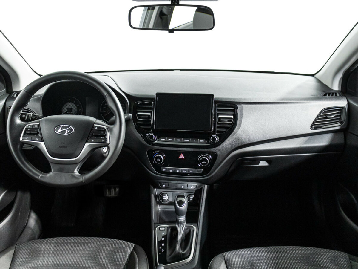 Hyundai Solaris II Рестайлинг, 2020 Фото №12