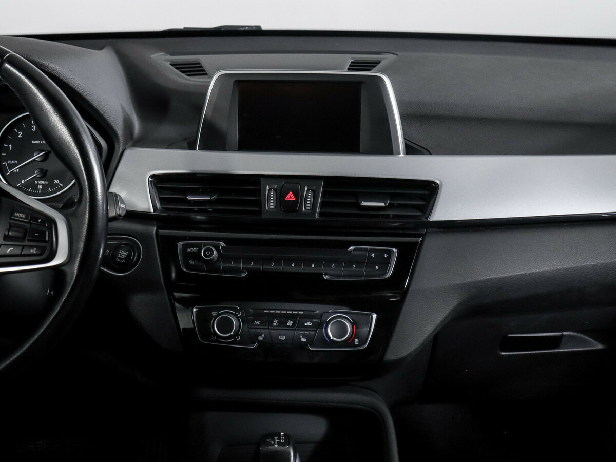 BMW X1 20i xDrive II (F48), 2016 Фото №13