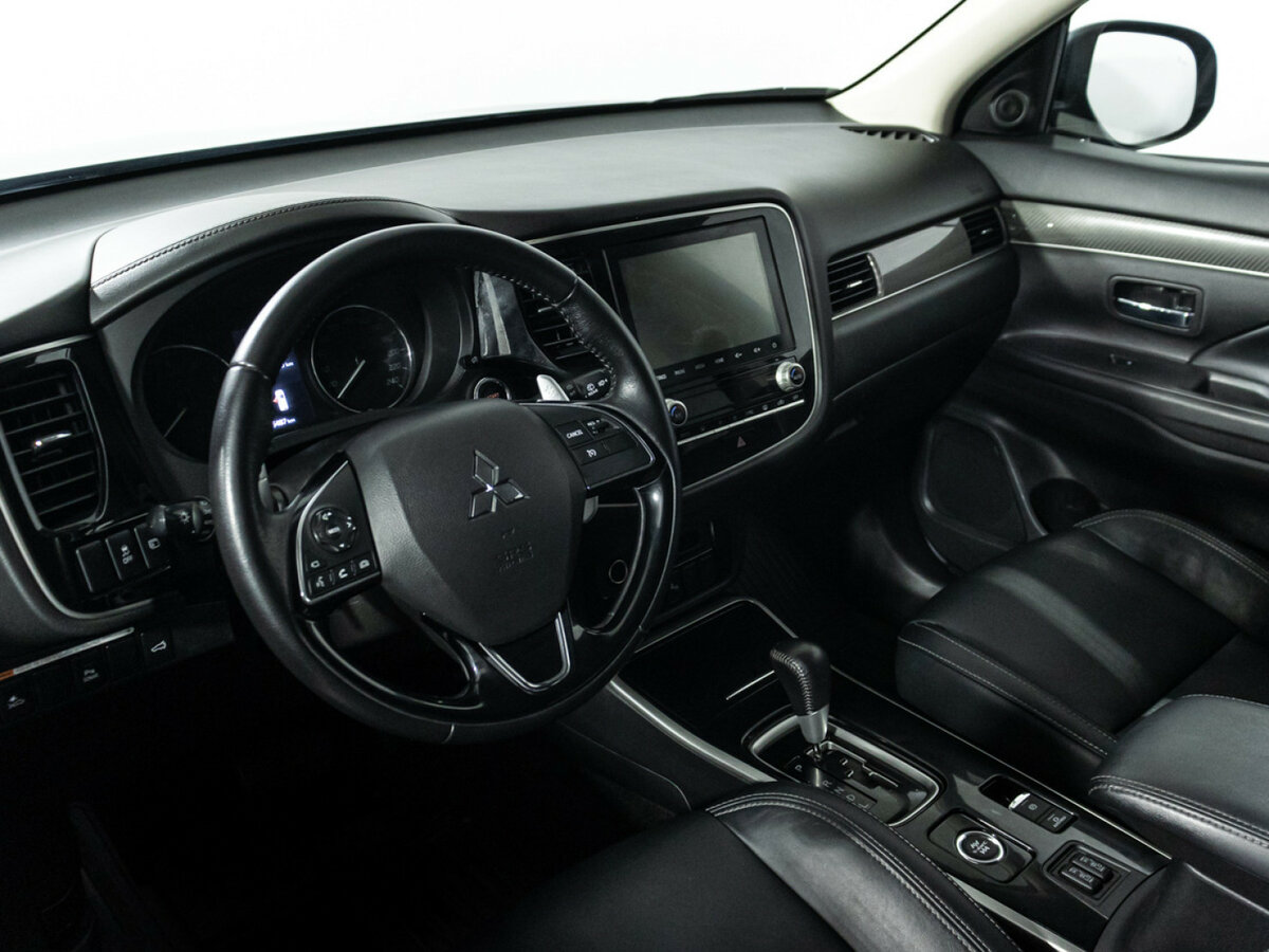 Mitsubishi Outlander III Рестайлинг 3, 2020 Фото №9